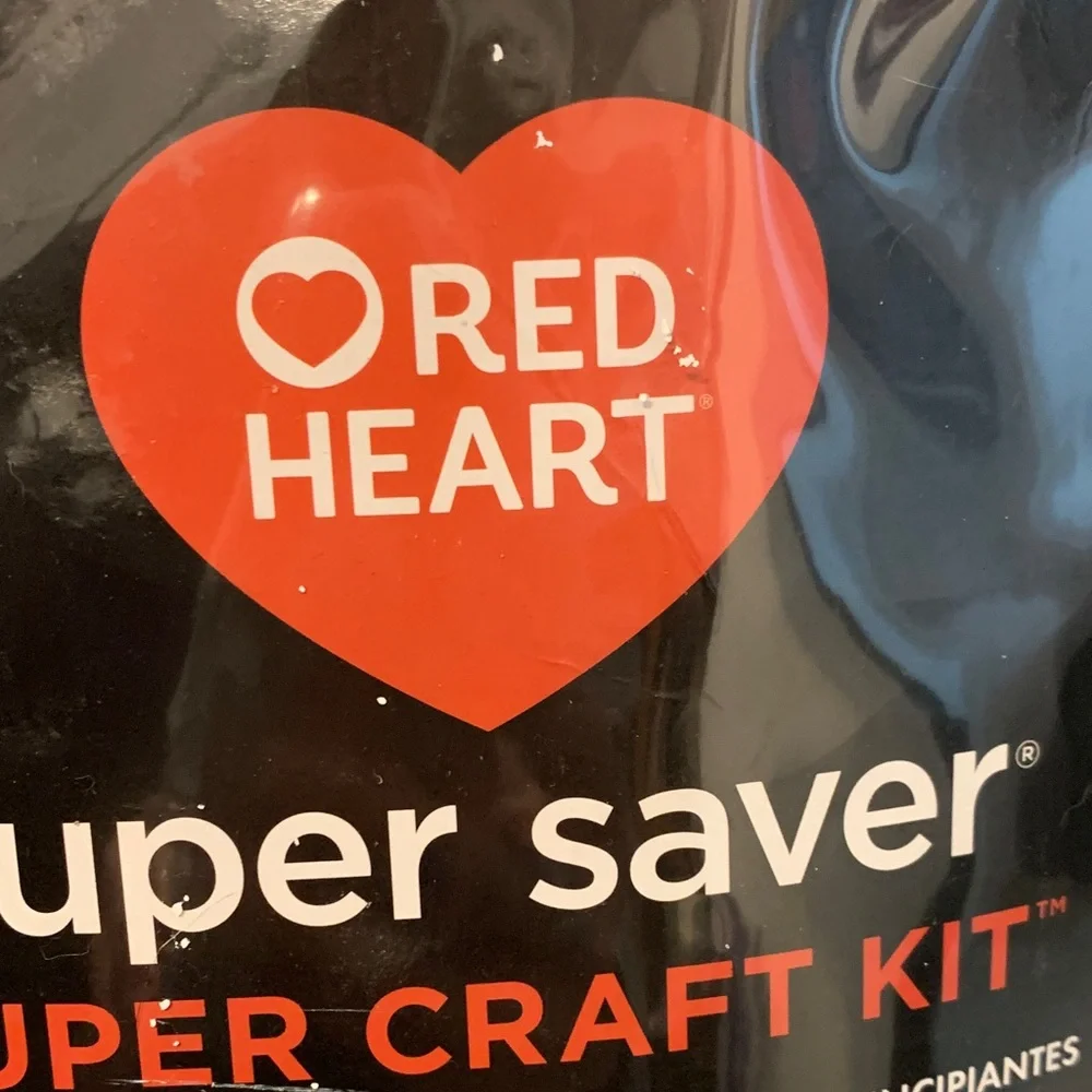 Red Heart Super Craft Kit with Multicolor Accessories - Picture 2 of 9